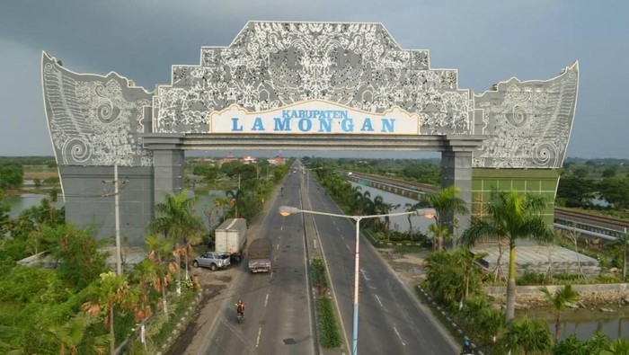 Paciran: Kecamatan yang Wajib Dikunjungi Saat Kamu di Lamongan