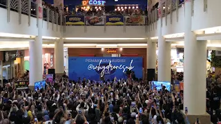 Pengen Nerbangin Drone Aerial di Kerumunan? Perhatikan Hal-Hal Berikut!