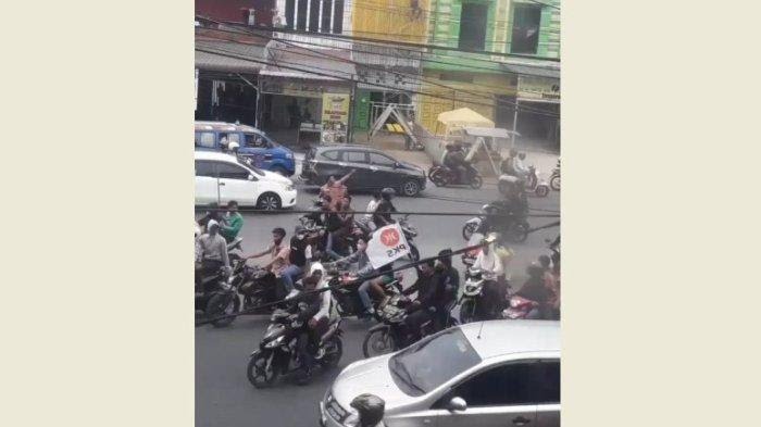 Viral! Konvoi Geng Motor Di Medan Bawa Sajam Dan Bendera PKS | KASKUS