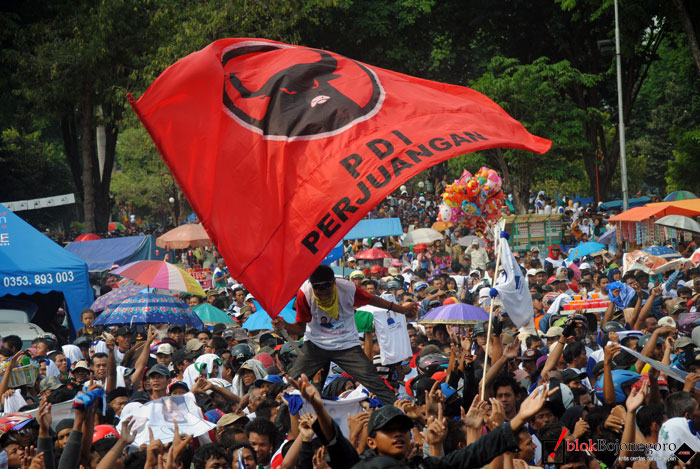Perang Warna Partai Politik