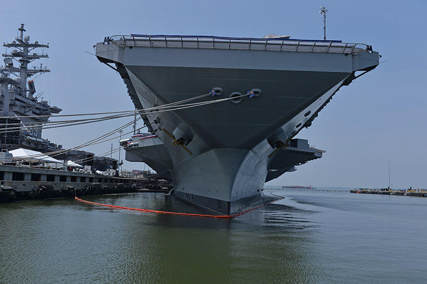 Canggih, Kapal Induk Amerika Serikat Daratkan Jet Tempur dengan Teknologi Magnetik