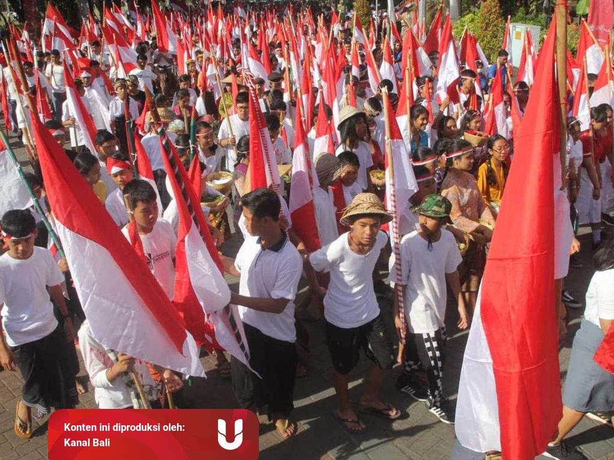 Keseruan Sebelum Pandemi, 6.000 Bendera Diarak Pelajar di Denpasar Sambut HUT RI