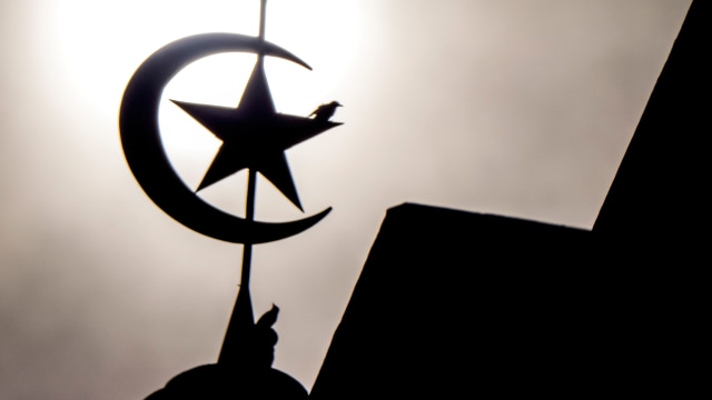 mahasiswa-di-sibolga-tewas-dikeroyok-dilempar-kelapa-gara-gara-tidur-di-masjid