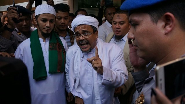 Habib Rizieq Syihab Lagi-lagi Gagal Pulang ke Indonesia