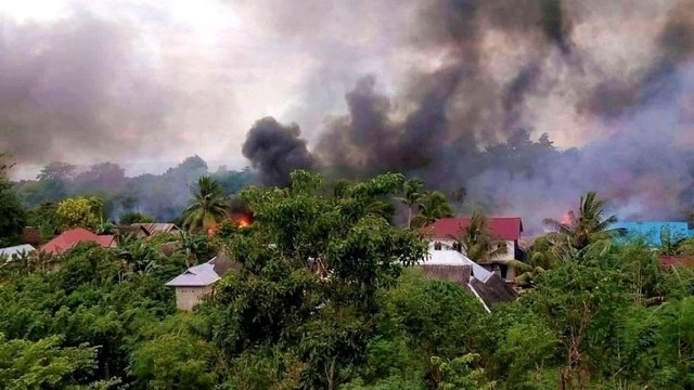 Buton Rusuh dan Situasi Masih Mencekam, 56 Rumah Dibakar Massa