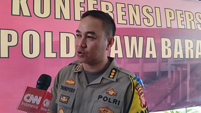 Polda Jabar Tangkap Ustaz Rahmat Baequni