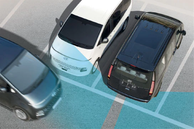 Cara mobil Hyundai STARIA Manjakan Keluarga Indonesia