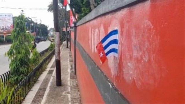 gambar-bendera-bintang-kejora-ditemukan-di-jalanan-cianjur-saat-hut-ri