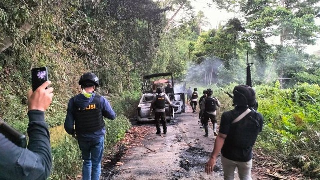 Serang 25 Polisi di Kepulauan Yapen, KKB Pakai Senjata Api-Bom Rakitan