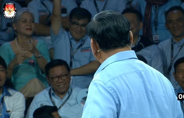 Momen Budiman Sudjatmiko Berdiri: Prabowo Sebut 'Tapol yang Katanya Saya Culik'