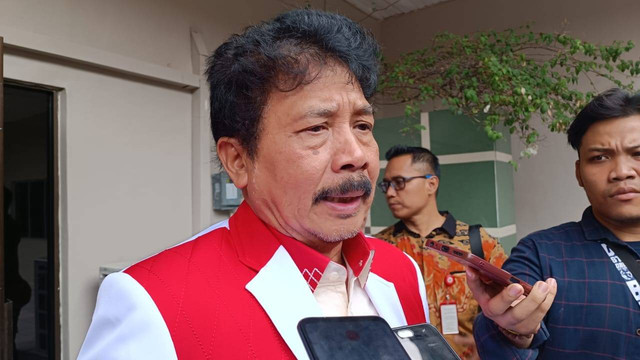 Presiden Jokowi Didesak Ganti Kepala BPIP