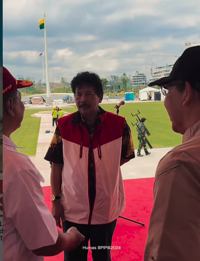 Presiden Jokowi Didesak Ganti Kepala BPIP