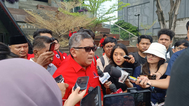 Hasto Heran NasDem Batal Dukung Anies: Bukan Kebiasaan Bang Surya Paloh