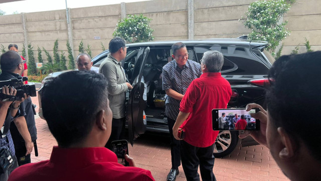 Masinton: Jika Anies Mau Bergabung ke PDIP, Alhamdulillah