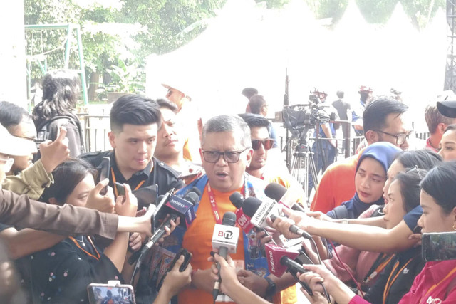 Megawati Tak Hadir Kampanye Akbar Pramono-Rano, Hasto: Banyak Intimidasi Masif