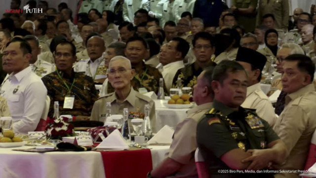 Prabowo Minta AHY Pimpin Hymne Taruna di Halalbihalal Purnawirawan TNI