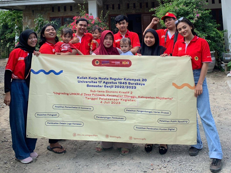KKN Untag Surabaya 2023: Pelatihan Pembuatan Konten Digital di Desa Pohkecik