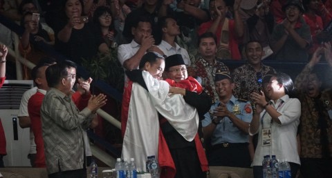 Alasan Hanifan Lebih Lama Bersalaman dengan Prabowo Ketimbang Jokowi