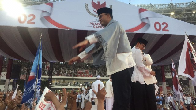 Foto: Lautan Massa Prabowo-Sandi Putihkan GBK