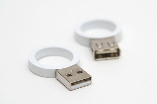 Ini dia nih Flashdisk&quot; teraneh + keren yg super kreatif!!!