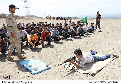 FOTO: Menakjubkan Kekuatan Militer Iran yang bikin Keder AMERIKA!!