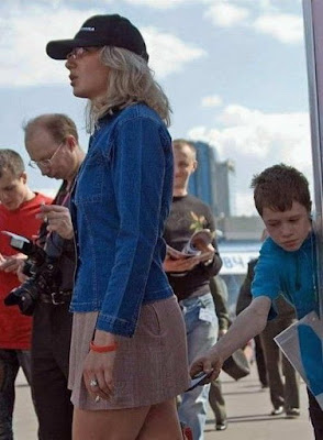 18 Etika Memakai Rok Wanita, Aganwati Wajib Masuk &#91;bb18++&#93;