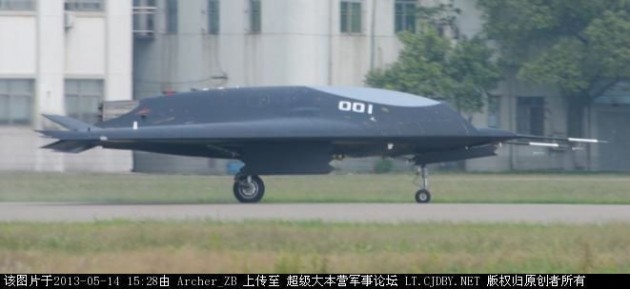 amerika-serikat-uji-coba-serangan-drone-x-47b