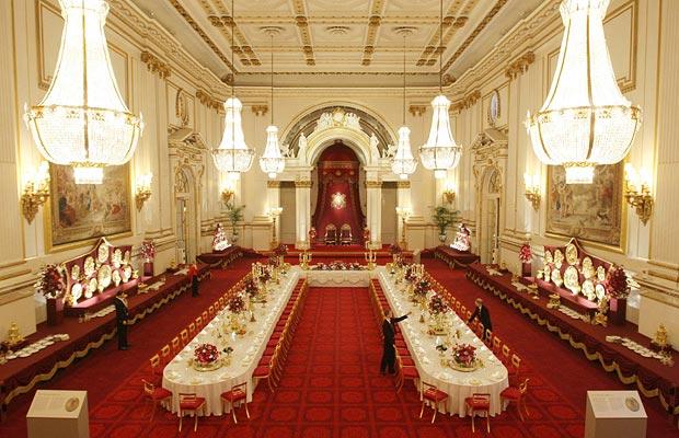 Bagusan mana gan nih Istana? Dulu ato Sekarang?