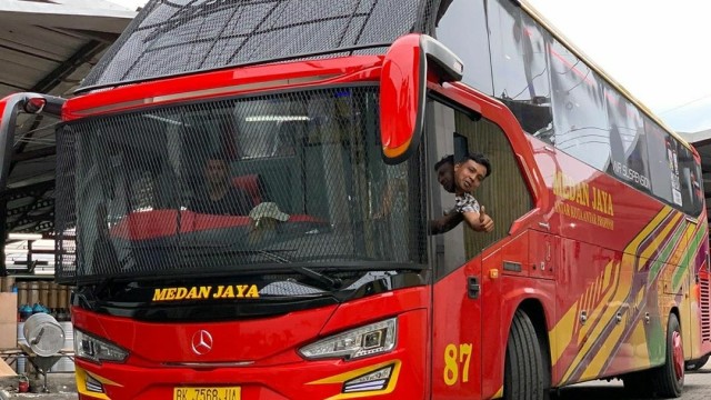 Kisah &quot;Si Peluru Dari Medan&quot;,Salah Satu Bus Tercepat Dilintas Sumatera