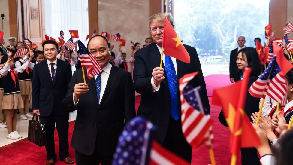 Sejumlah Warga Asia Berharap Trump Kalahkan Biden, Mengapa?