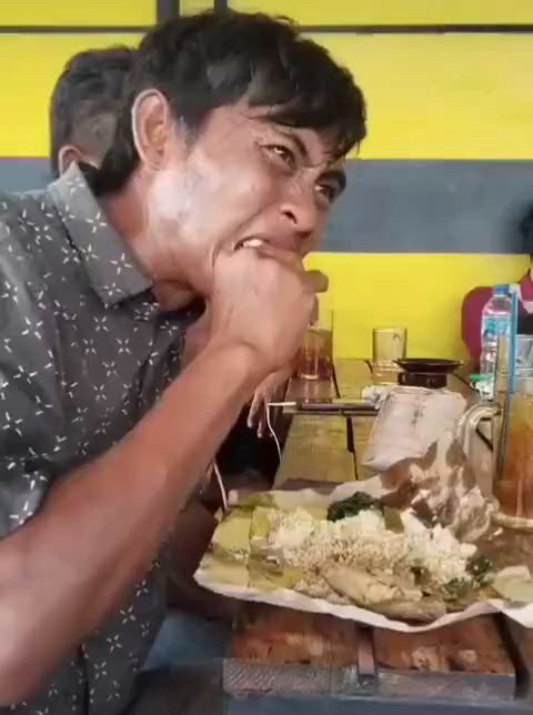 https://c.kaskus.id/media/videos/thumbnail/4li9t_thumbnail.jpg
