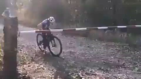 https://c.kaskus.id/media/videos/thumbnail/4vxrz_thumbnail.jpg