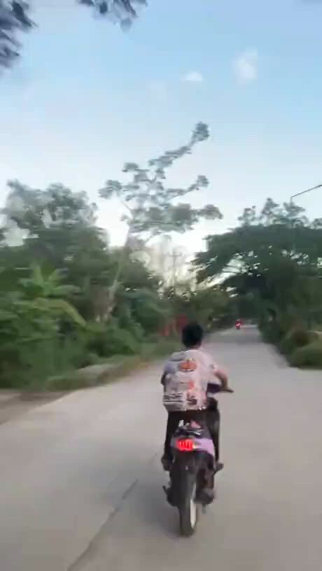 https://c.kaskus.id/media/videos/thumbnail/5dbcc_thumbnail.jpg
