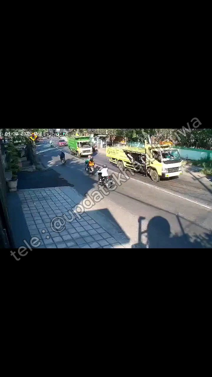 https://c.kaskus.id/media/videos/thumbnail/6hdji_thumbnail.jpg