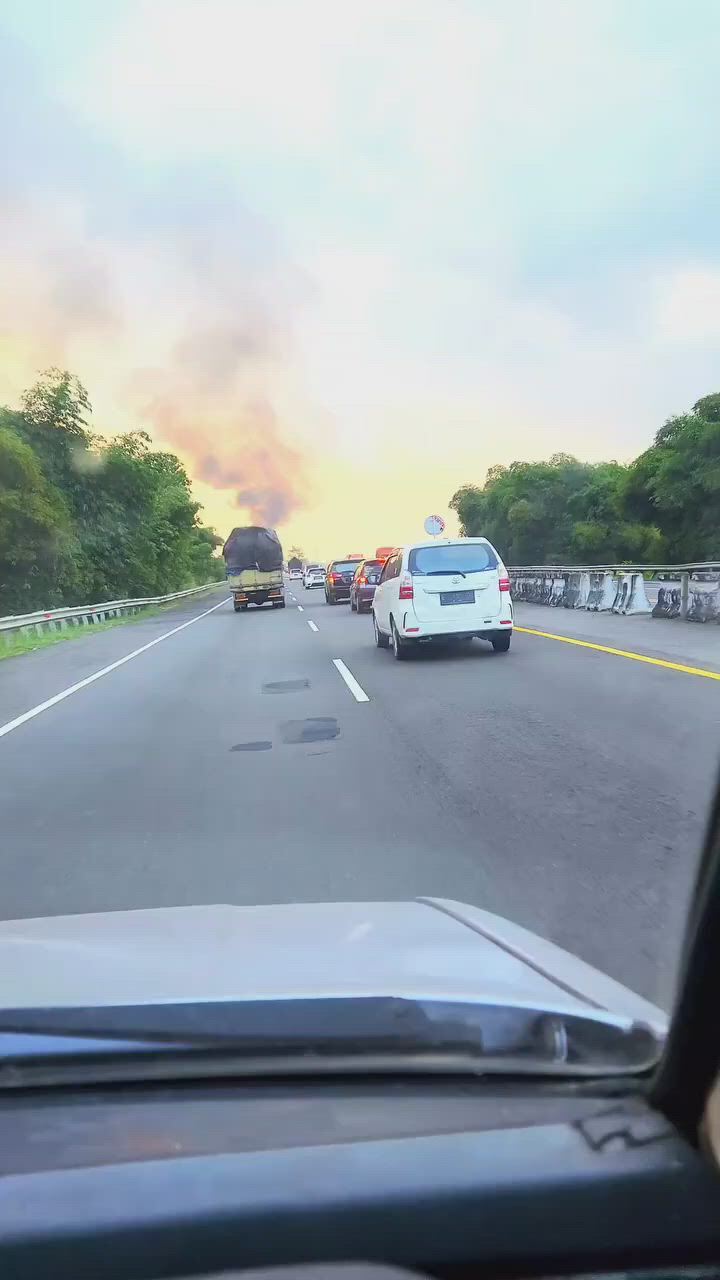 https://c.kaskus.id/media/videos/thumbnail/80u5o_thumbnail.jpg