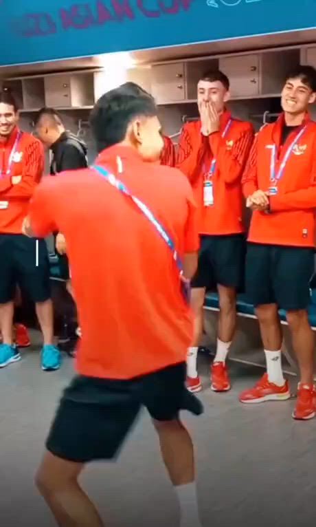 https://c.kaskus.id/media/videos/thumbnail/a1zgc_thumbnail.jpg