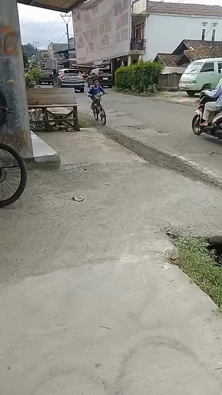 https://c.kaskus.id/media/videos/thumbnail/hdm1w_thumbnail.jpg