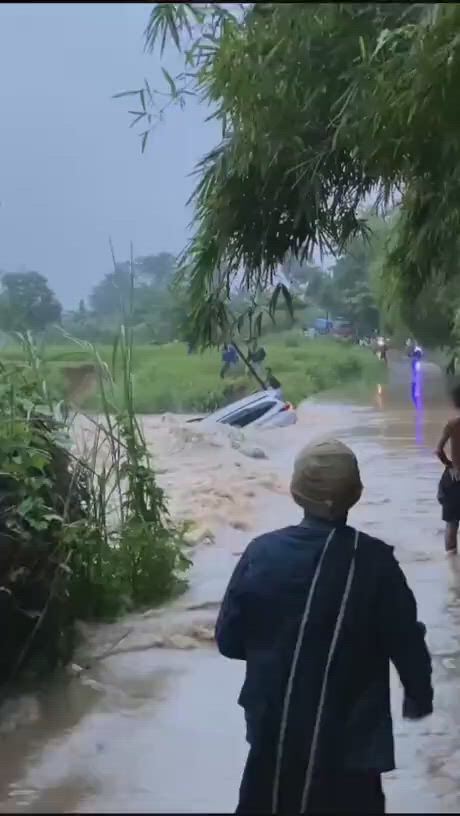 https://c.kaskus.id/media/videos/thumbnail/iuxxu_thumbnail.jpg