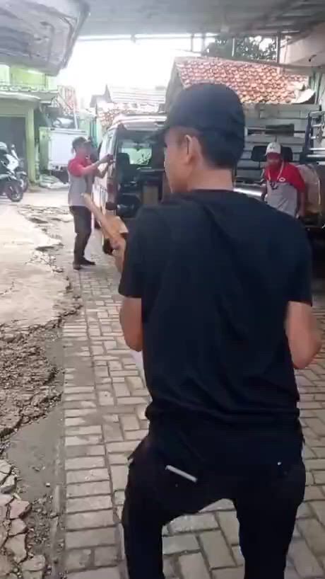 https://c.kaskus.id/media/videos/thumbnail/iyukp_thumbnail.jpg