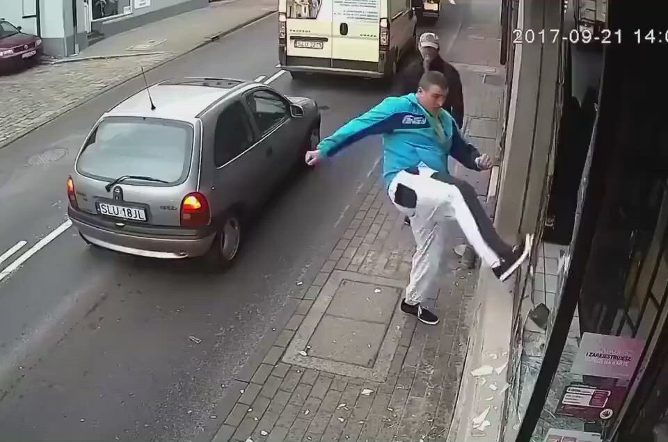 https://c.kaskus.id/media/videos/thumbnail/ozia2_thumbnail.jpg