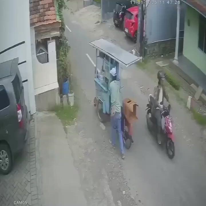 https://c.kaskus.id/media/videos/thumbnail/uj8zd_thumbnail.jpg
