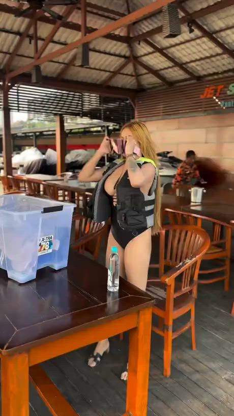https://c.kaskus.id/media/videos/thumbnail/zyzoj_thumbnail.jpg