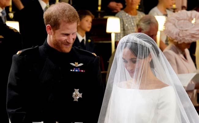 Ini Kisah di Balik Gaun Pengantin Meghan Markle