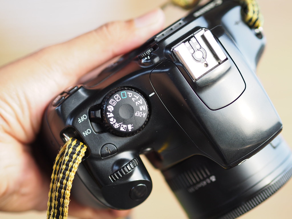&#91;WTS&#93;CANON EOS 1100D + Kit + 50mm