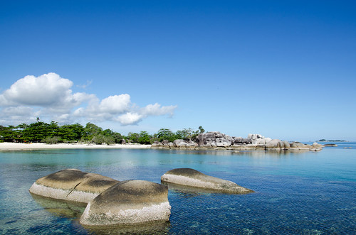 tanjung-tinggi-pantai-terindah-di-pulau-belitung