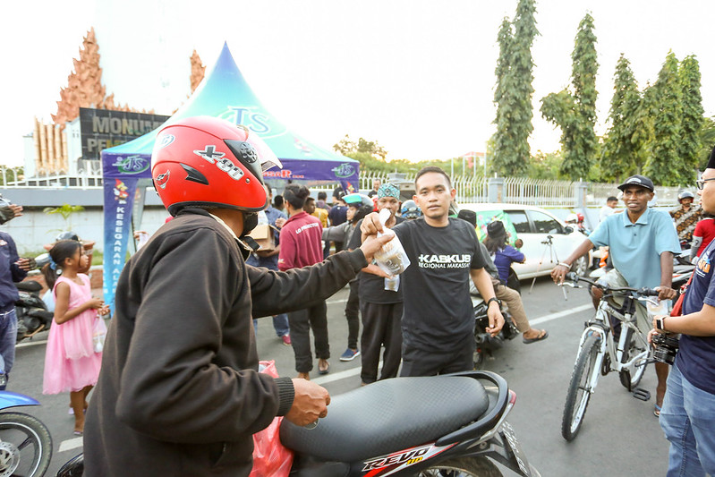 KASKUS MAKASSAR - FR CENDOLIN 2017 &quot;NYENDOL PAKE DONAT AMA KURMA!&quot;