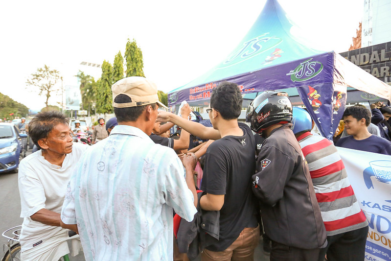 KASKUS MAKASSAR - FR CENDOLIN 2017 &quot;NYENDOL PAKE DONAT AMA KURMA!&quot;