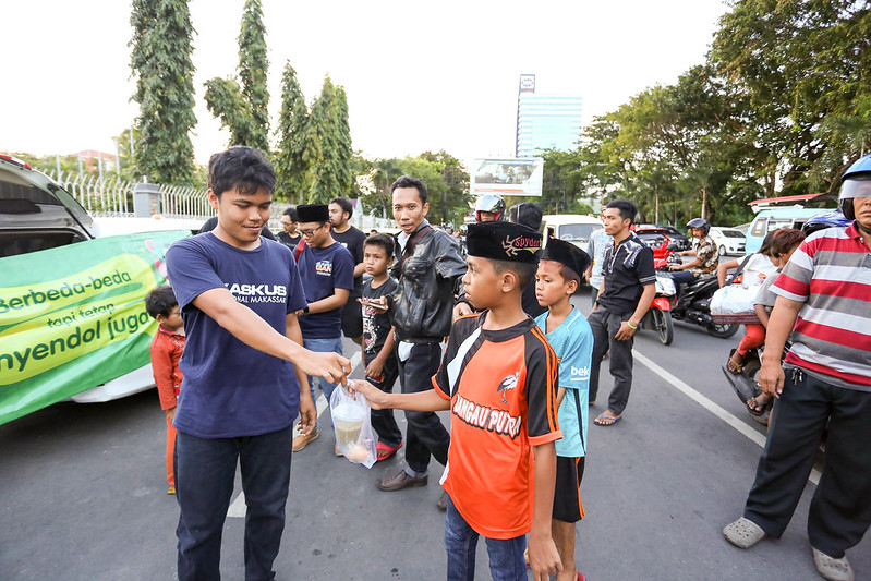 KASKUS MAKASSAR - FR CENDOLIN 2017 &quot;NYENDOL PAKE DONAT AMA KURMA!&quot;