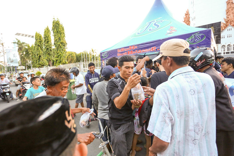 KASKUS MAKASSAR - FR CENDOLIN 2017 &quot;NYENDOL PAKE DONAT AMA KURMA!&quot;