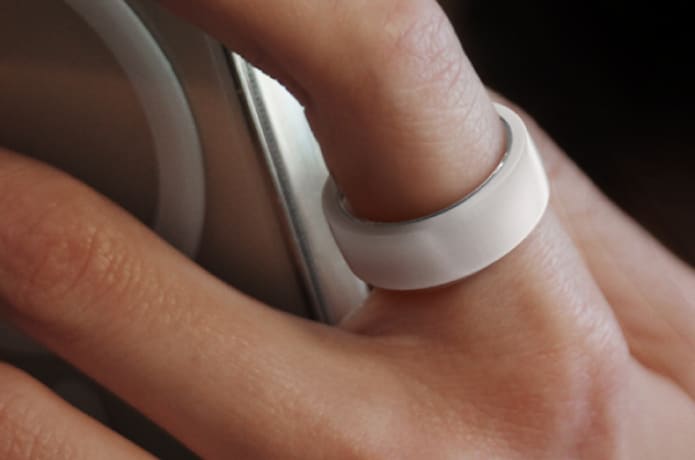 MOOV Ring: Cincin Pintar yang Bikin Teknologi Kesehatan Makin Trendi